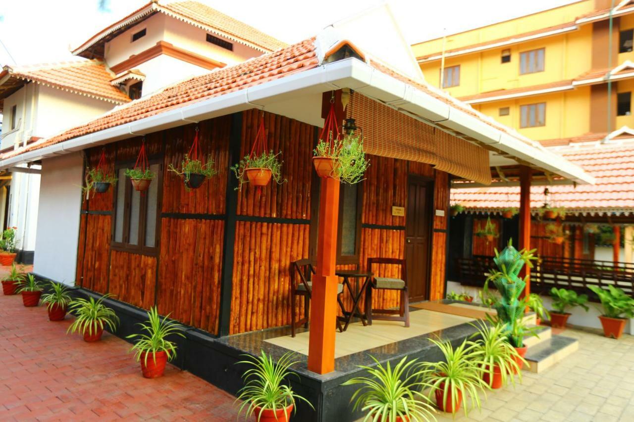 Guruvayur Heritage By Nexstay Exteriör bild
