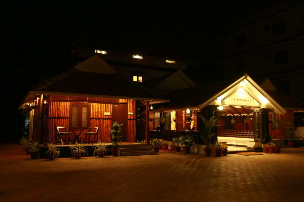 Guruvayur Heritage By Nexstay Exteriör bild