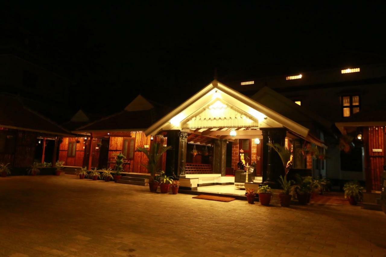 Guruvayur Heritage By Nexstay Exteriör bild